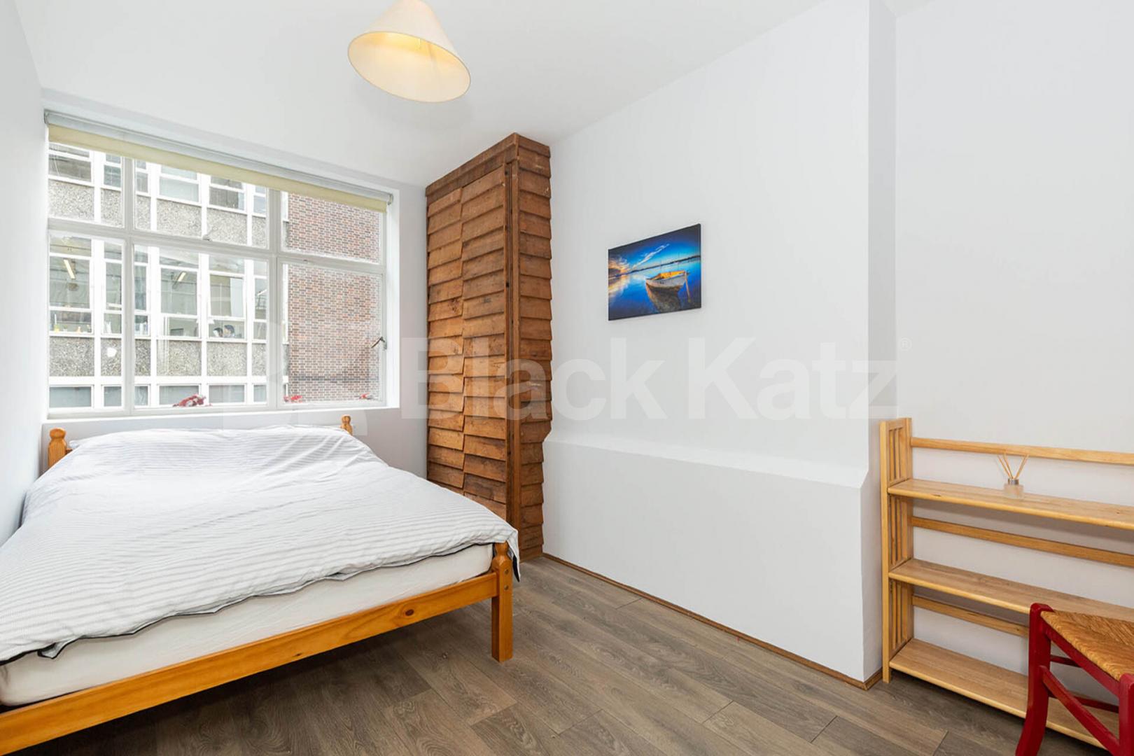 Located in Hatton Garden and a few minutes to Farringdon Station  St Cross Street, Farringdon 